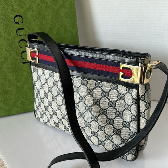 Authentic Sherry Line Shoulder/Bag Gucci - Picture 3 of 17